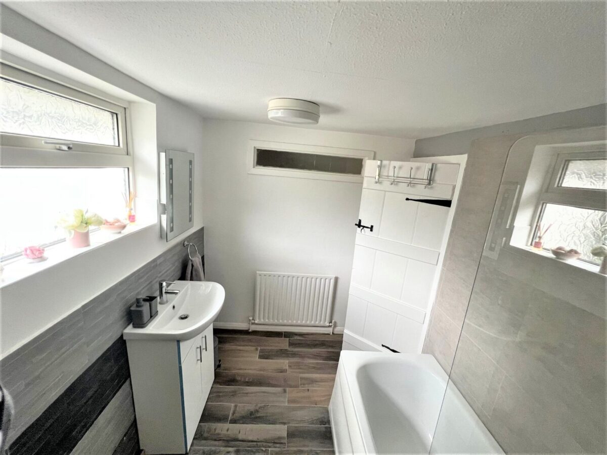 1 Bedroom House  - High Wycombe