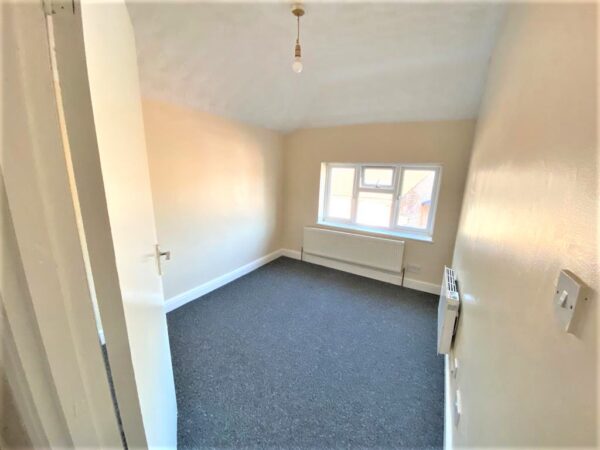 1/2 Bedroom Flat  - High Wycombe