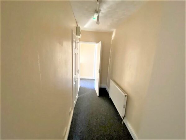 1/2 Bedroom Flat  - High Wycombe