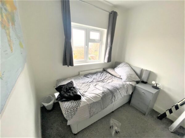3 Bedroom House -  High Wycombe
