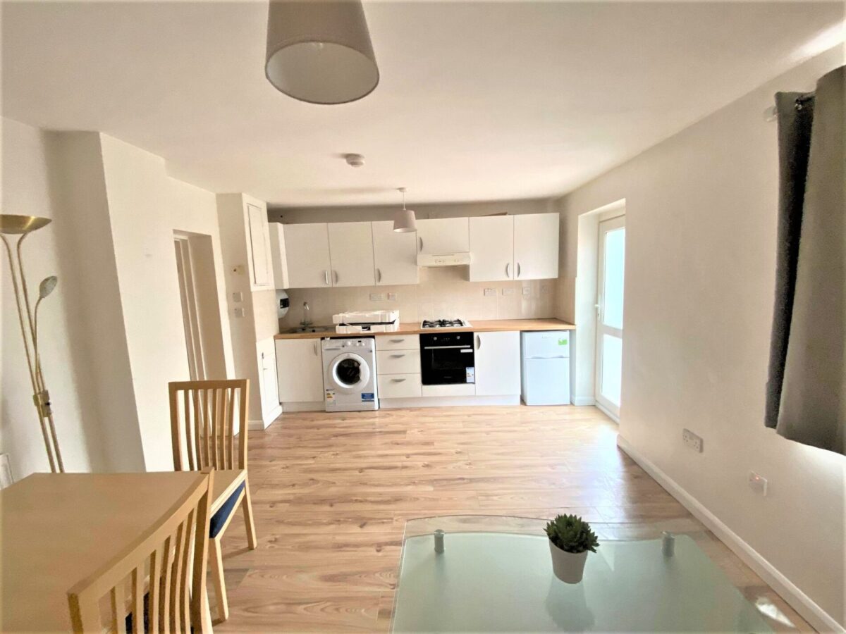 Studio Flat  - High Wycombe