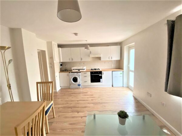 Studio Flat  - High Wycombe