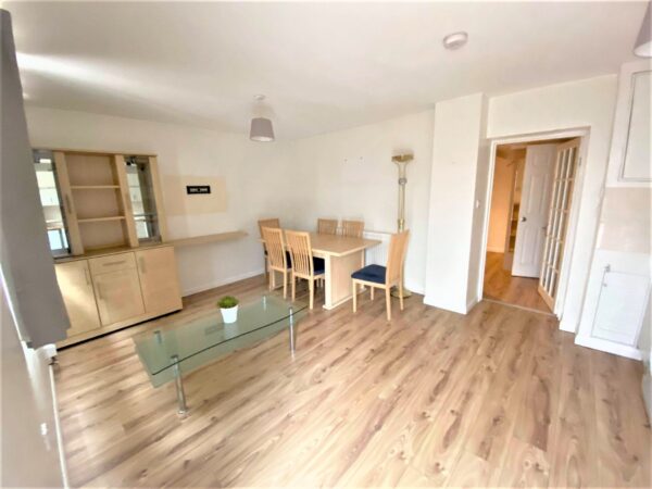 Studio Flat  - High Wycombe