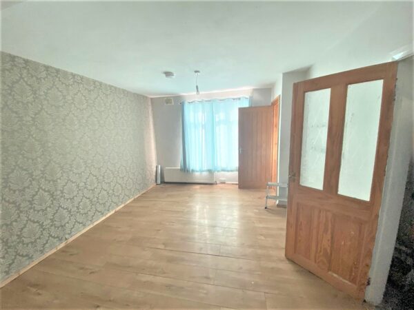 3 Bedroom House  - High Wycombe