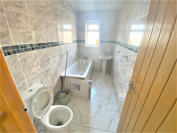 3 Bedroom House  - High Wycombe