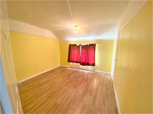 3 Bedroom House  - High Wycombe