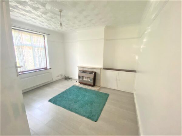 3/4 Bedroom House  - High Wycombe