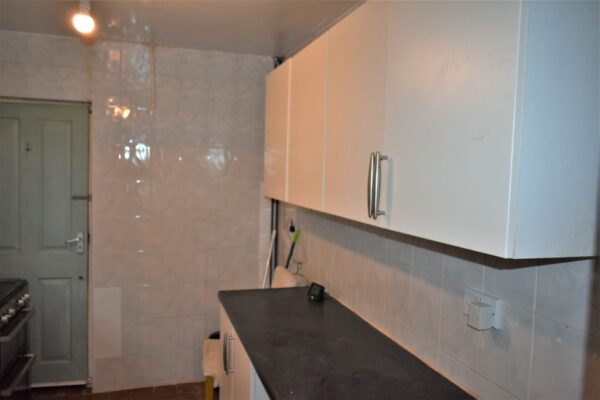 3/4 Bedroom House  - High Wycombe