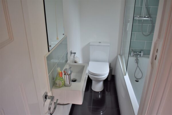 3 Bedroom House  - High Wycombe