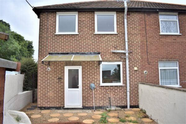 3 Bedroom House  - High Wycombe