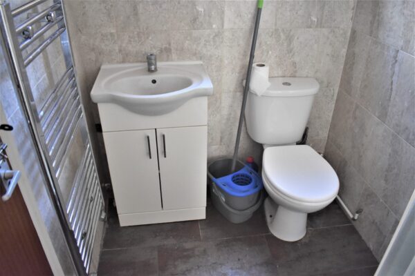 4 Bedroom House  - High Wycombe
