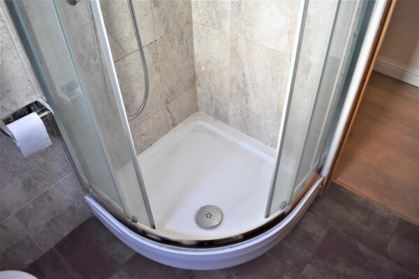 4 Bedroom House  - High Wycombe
