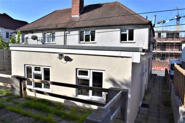 4 Bedroom House  - High Wycombe