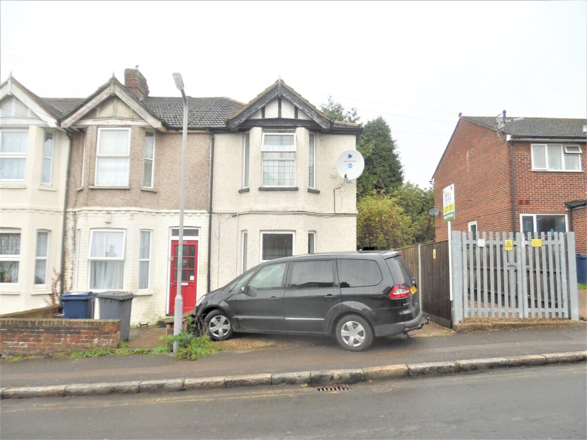 3/4 Bedroom House - High Wycombe