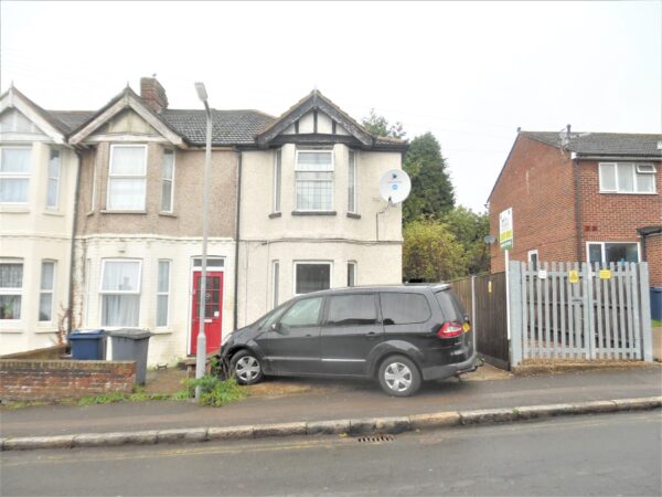 3/4 Bedroom House - High Wycombe