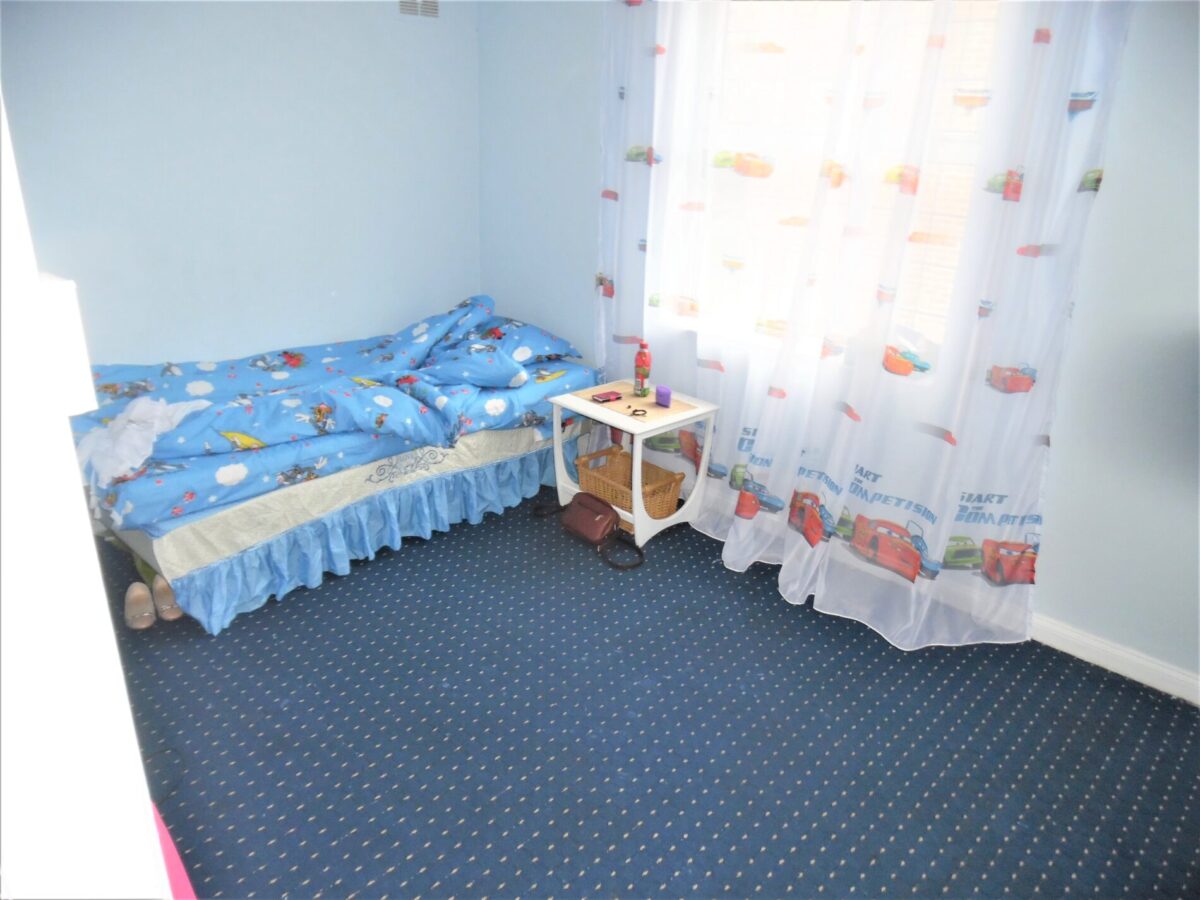 3/4 Bedroom House - High Wycombe