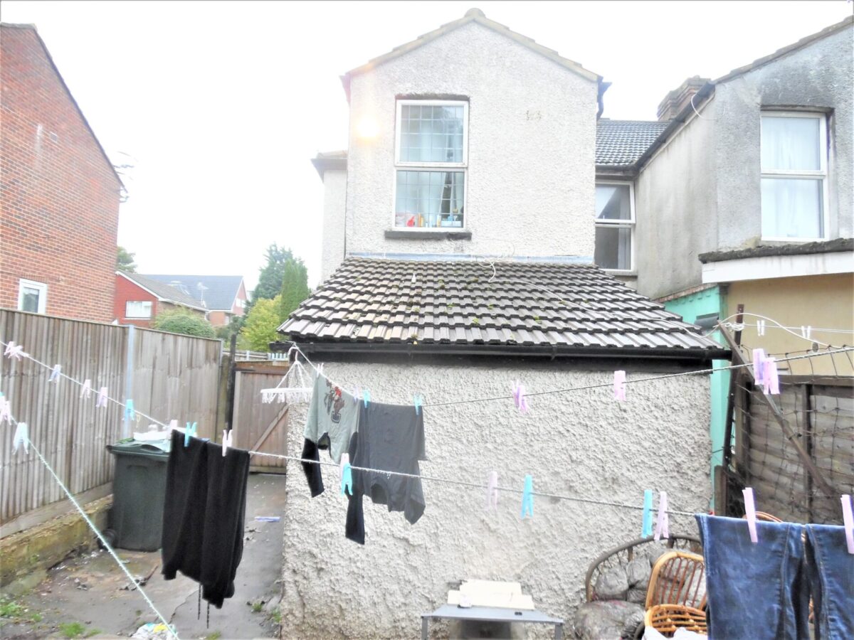 3/4 Bedroom House - High Wycombe