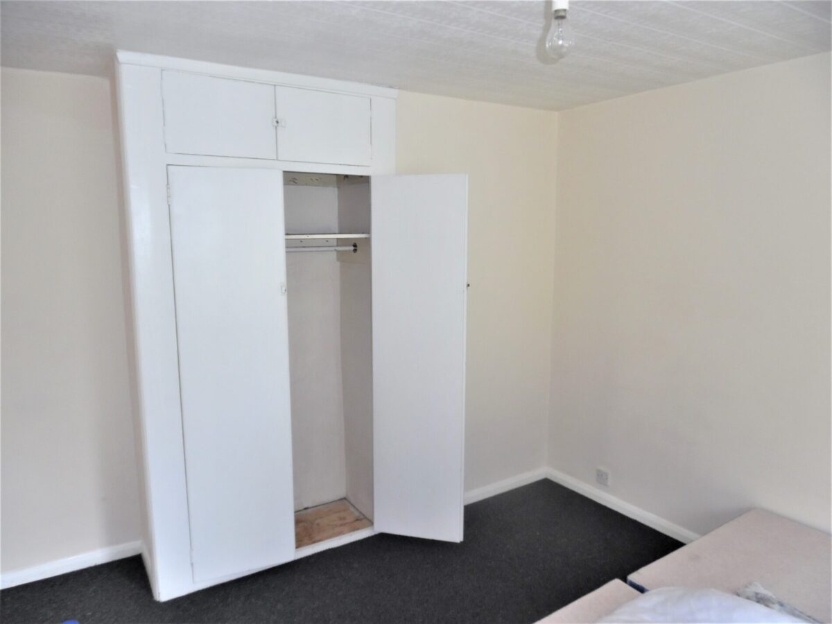 3/4 Bedroom House  - High Wycombe