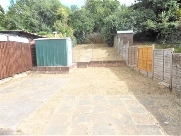 2 Bedroom House - High Wycombe