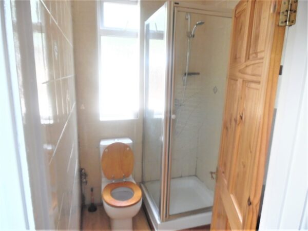 2 Bedroom House - High Wycombe