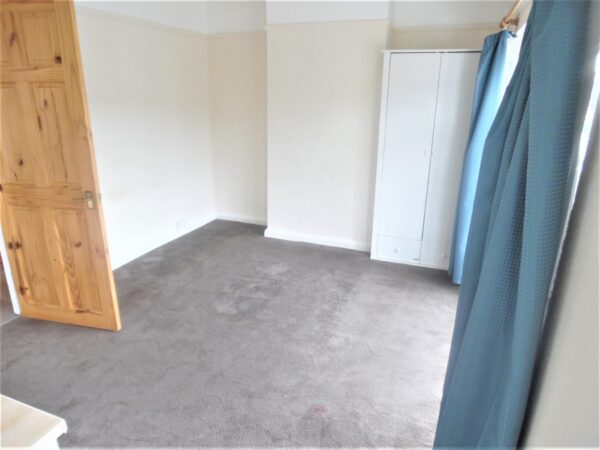 2 Bedroom House - High Wycombe
