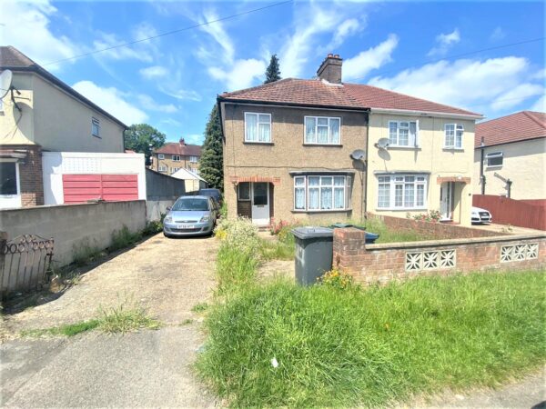 3/4 Bedroom House  - High Wycombe
