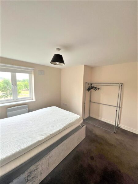 2 Bedroom Flat  - High Wycombe