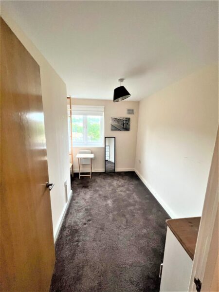 2 Bedroom Flat  - High Wycombe