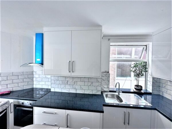 4 Bedroom Flat - High Wycombe