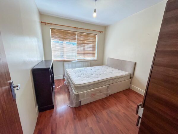 4 Bedroom House - High Wycombe