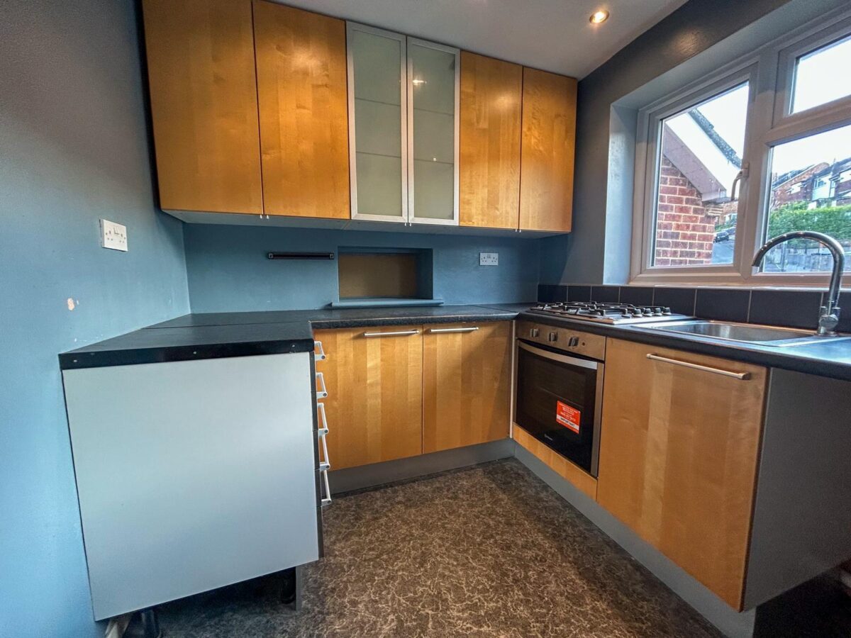 2 Bedroom Maisonette  - High Wycombe