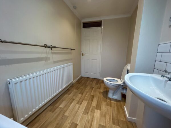 2 Bedroom Maisonette  - High Wycombe