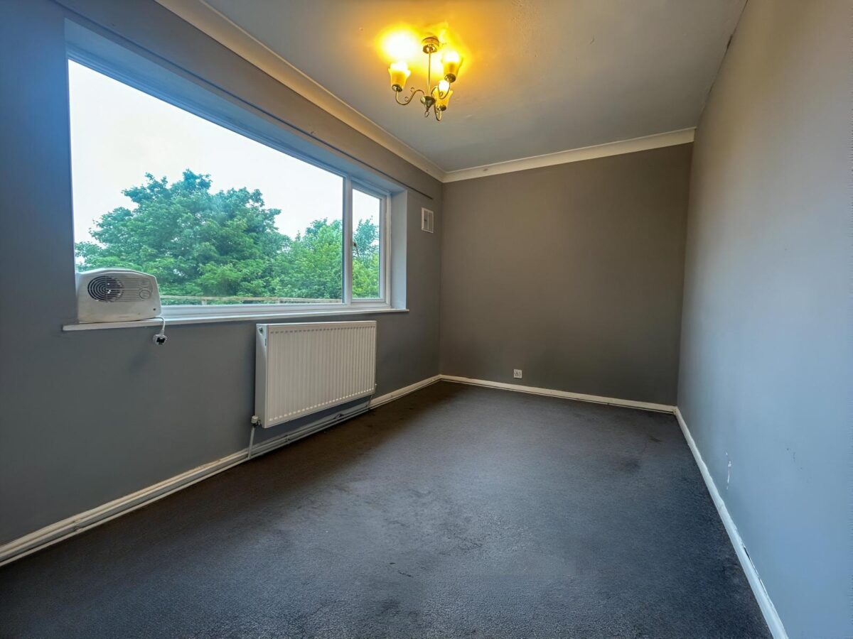 3 Bedroom Bungalow  - High Wycombe