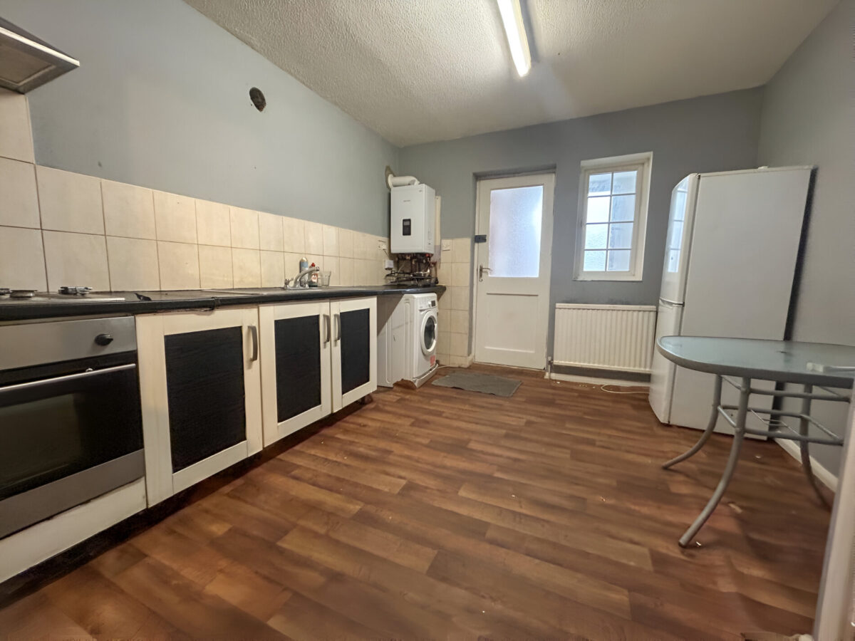 3 Bedroom Bungalow  - High Wycombe