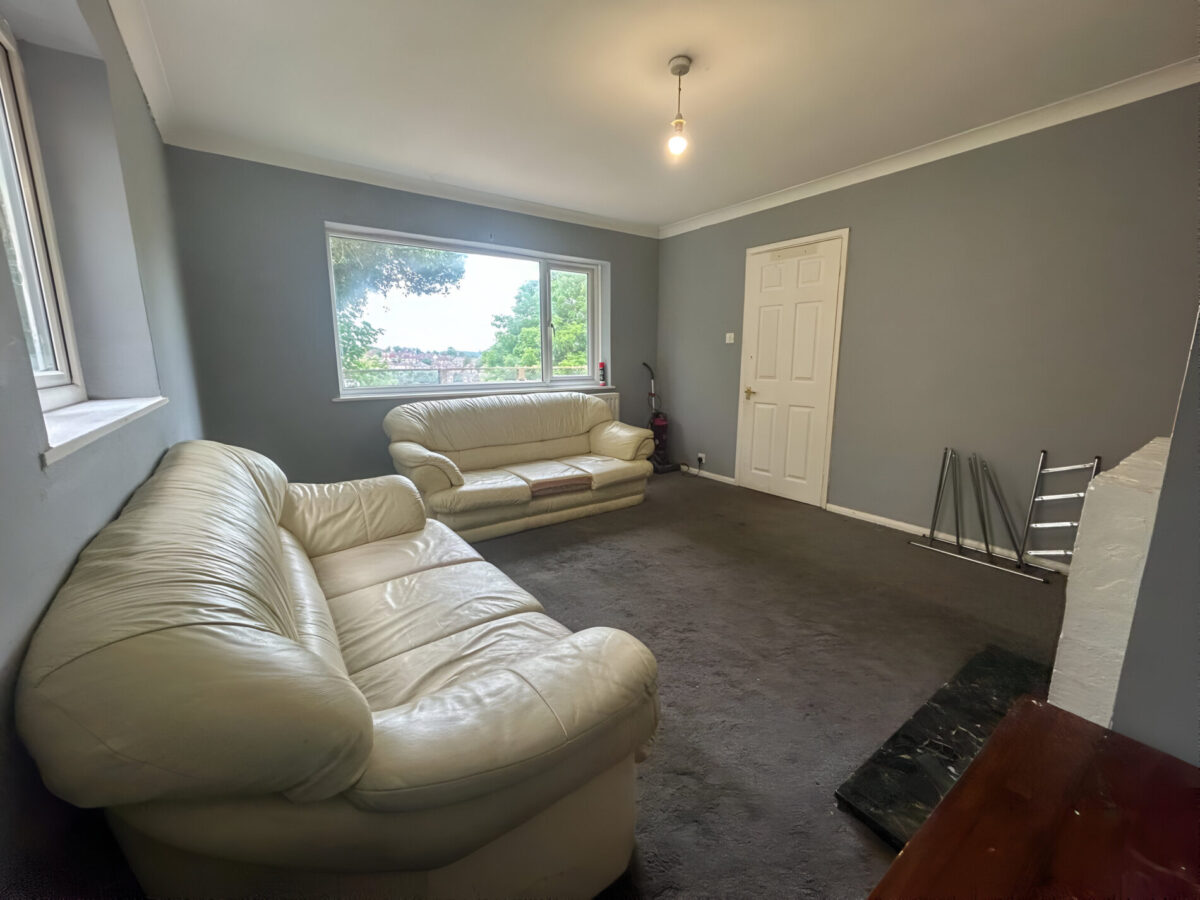 3 Bedroom Bungalow  - High Wycombe