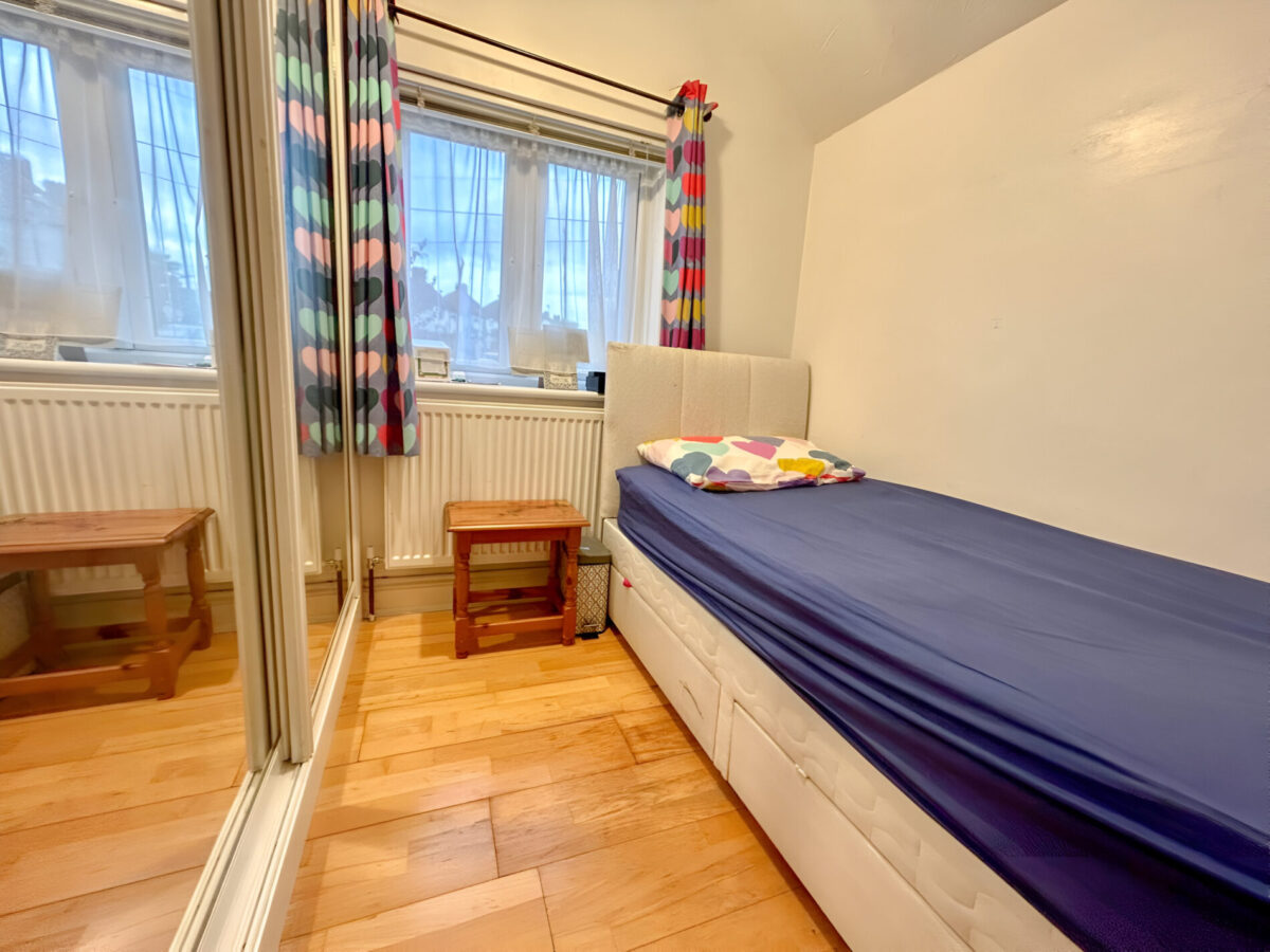3 Bedroom House  - High Wycombe