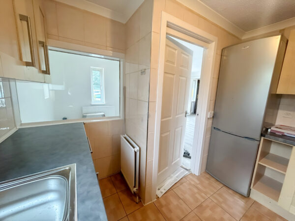 2 Bedroom Maisonette  - High Wycombe