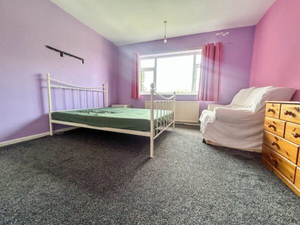 3 Bedroom Flat - High Wycombe