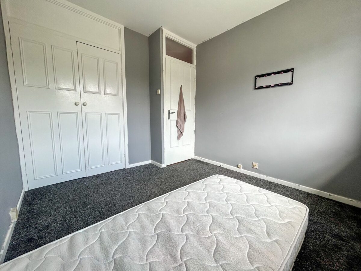 3 Bedroom Flat - High Wycombe