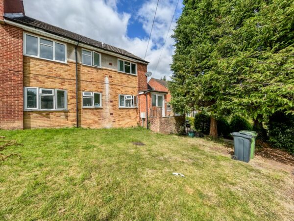 3 Bedroom Flat - High Wycombe