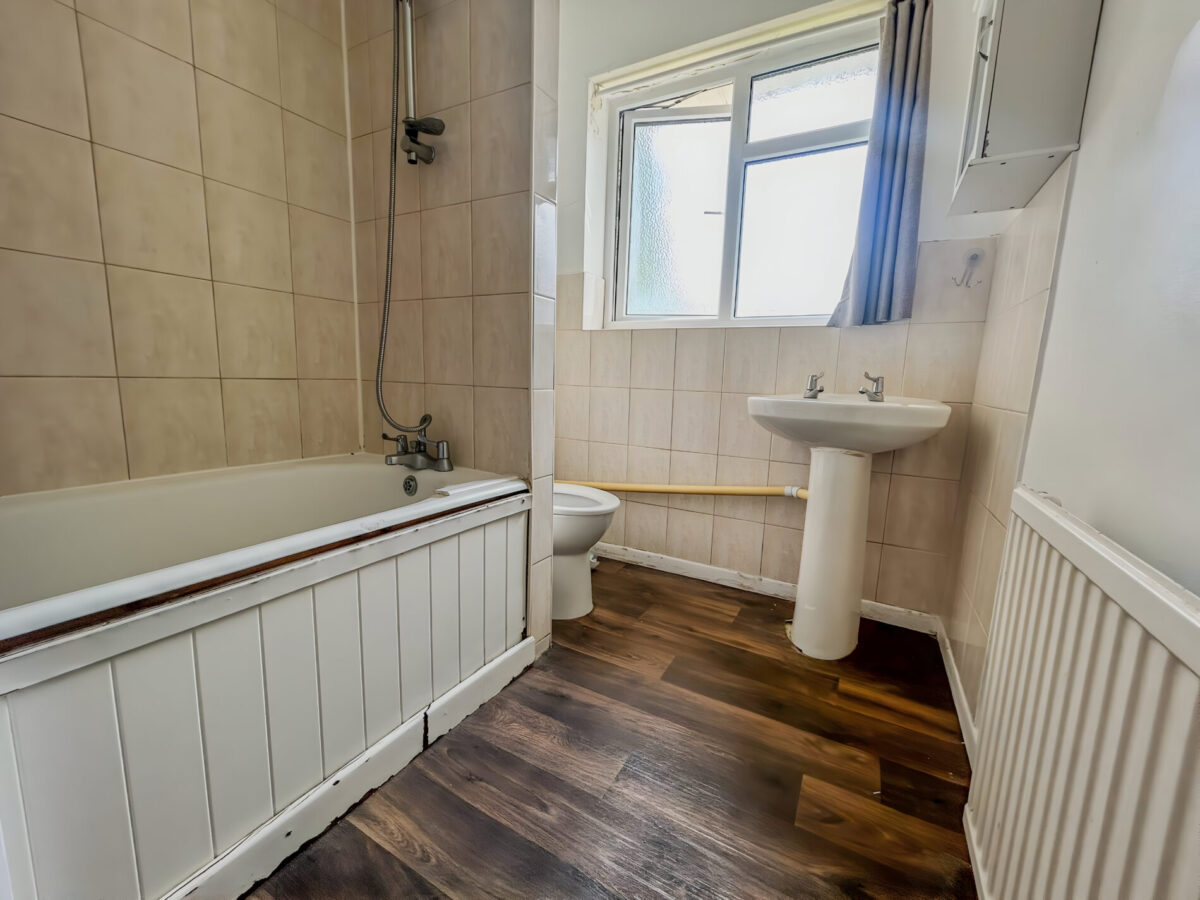 3 Bedroom Flat - High Wycombe