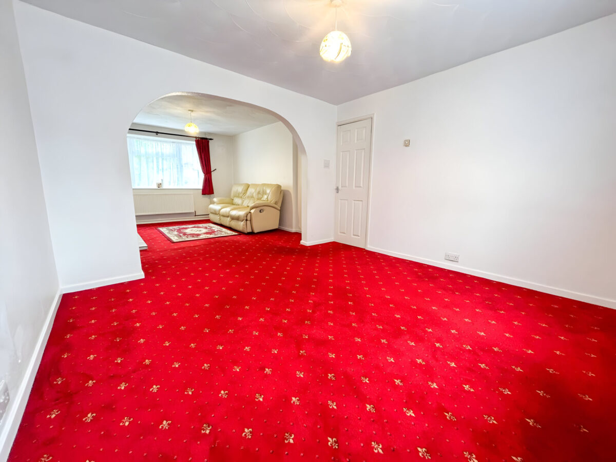 3 Bedroom House  - High Wycombe