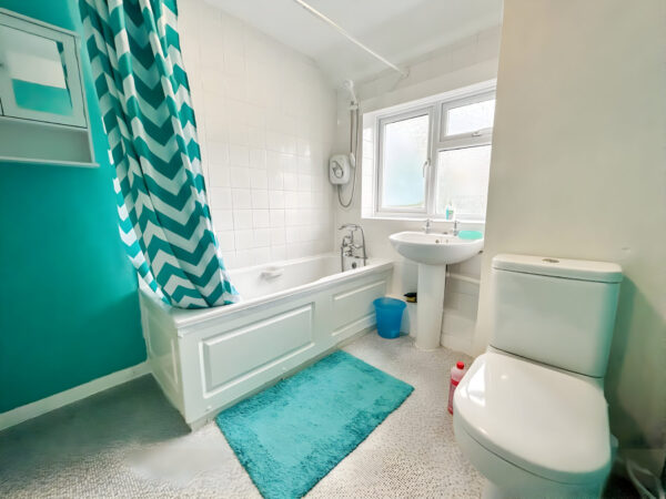 3 Bedroom House  - High Wycombe