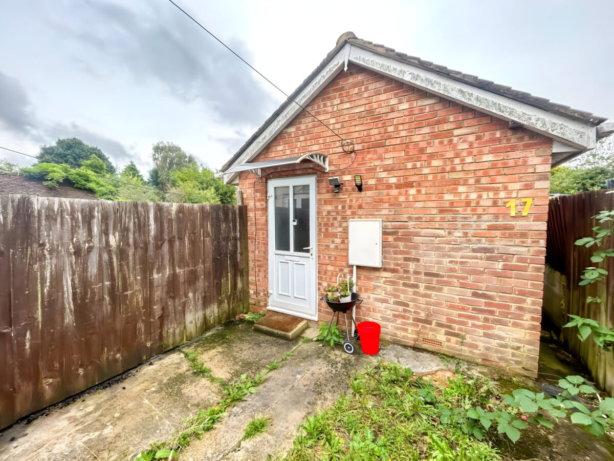 Annex Studio Flat  - High Wycombe