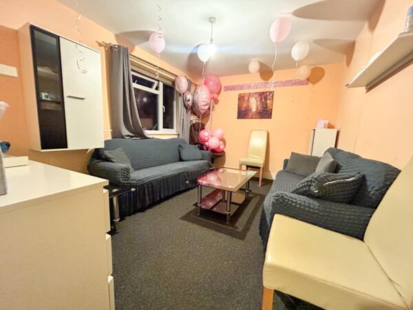 2 Bedroom Maisonette  - High Wycombe