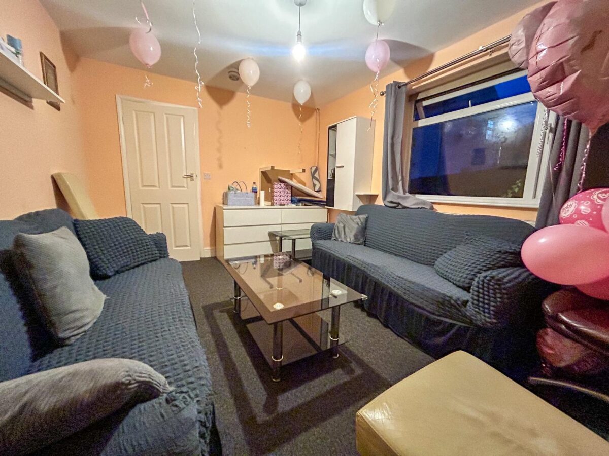 2 Bedroom Maisonette  - High Wycombe