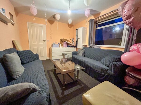 2 Bedroom Maisonette  - High Wycombe