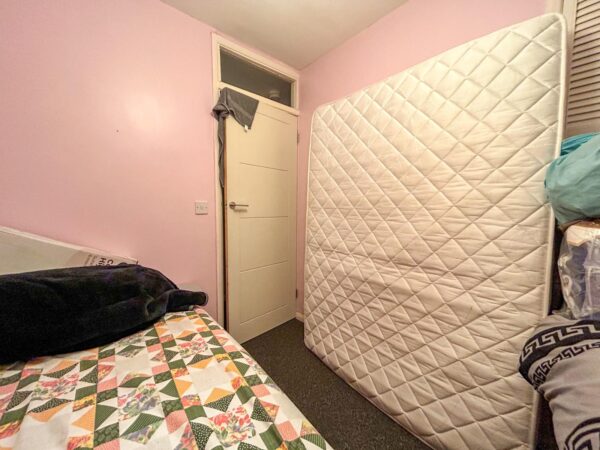 2 Bedroom Maisonette  - High Wycombe