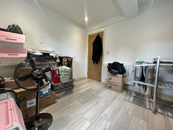 2 Bedroom Flat  - High Wycombe