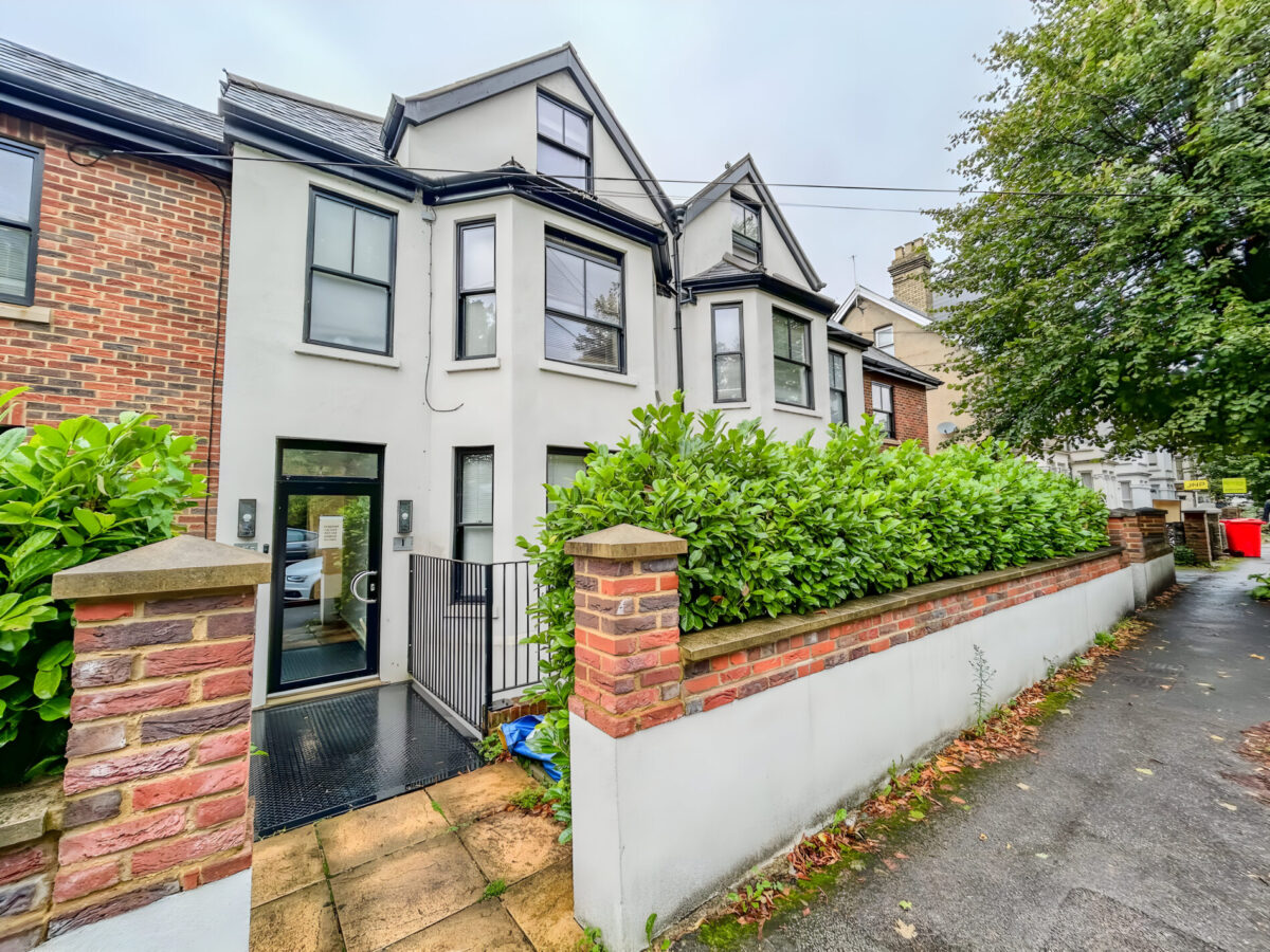 1 Bedroom Flat  - High Wycombe